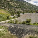 Une vue de l'ancienne décharge de Gamsenried. Son assainissement ne fait pas l'unanimité. (photo d'archives). KEYSTONE/ANDREA SOLTERMANN